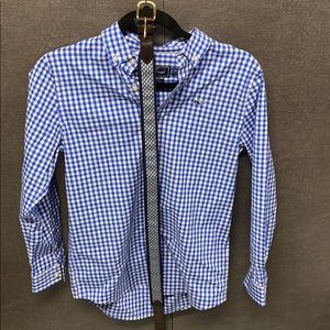 Boys vineyard vines shirt and belt